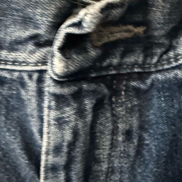 Wrangler Blue Relaxed Fit Jeans Classic Denim - Picture 2 of 6